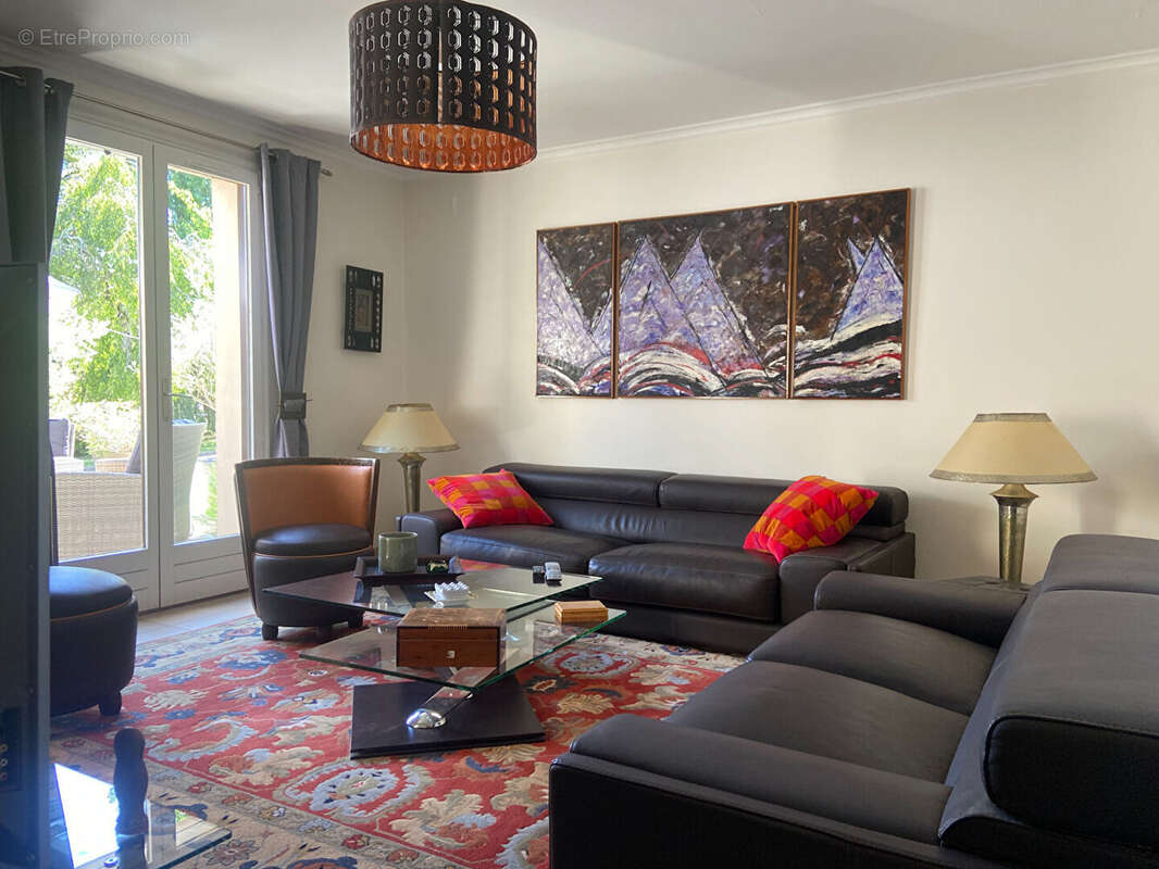 Maison à VARENNES-VAUZELLES