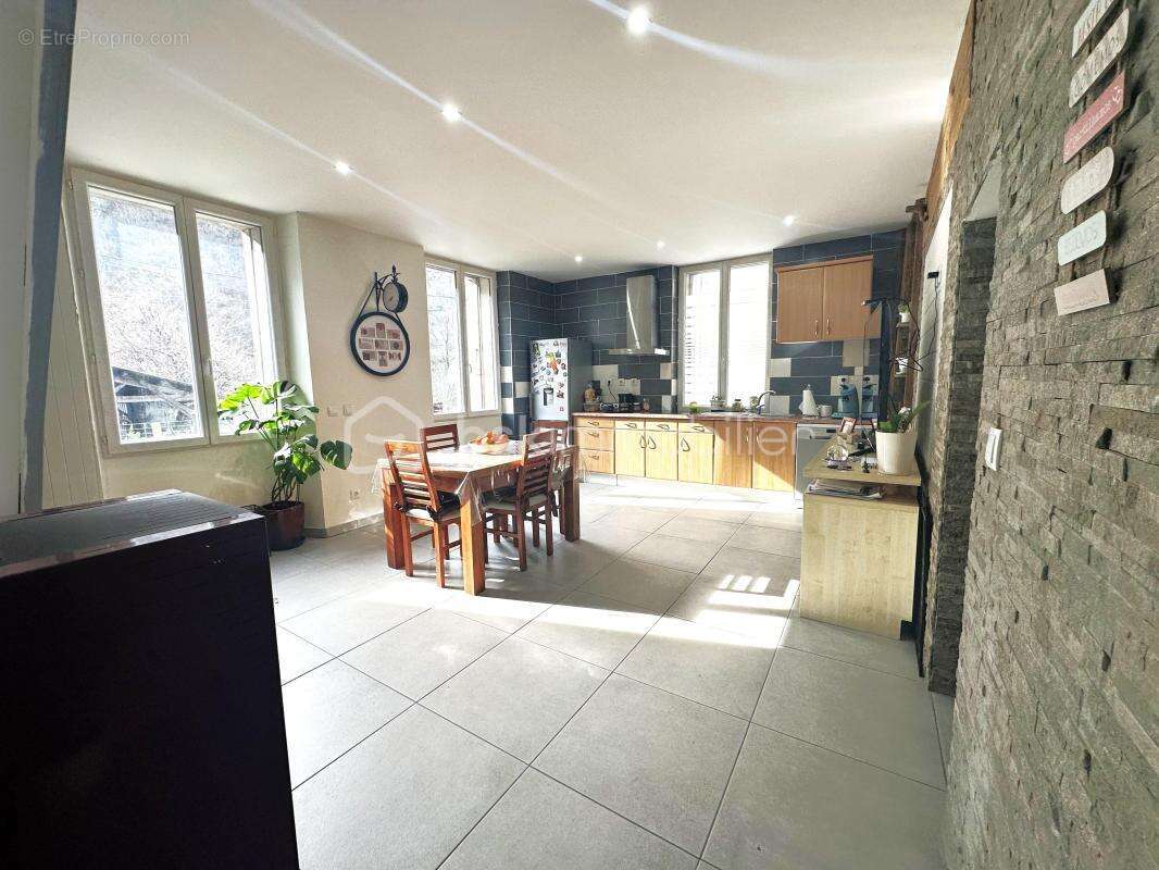 Maison de 128 m2  À 5 min des Thermes de La Léchère - photo 1
