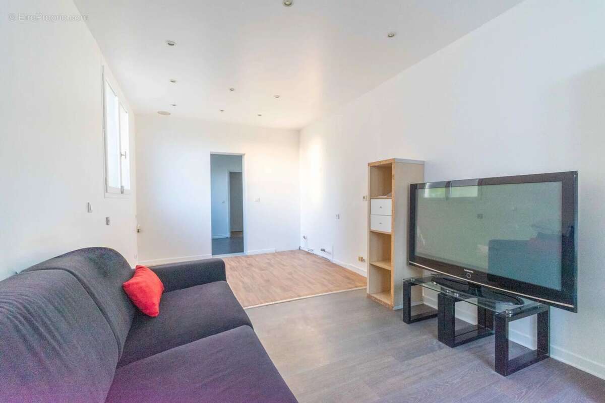 Maison à MONTMORENCY