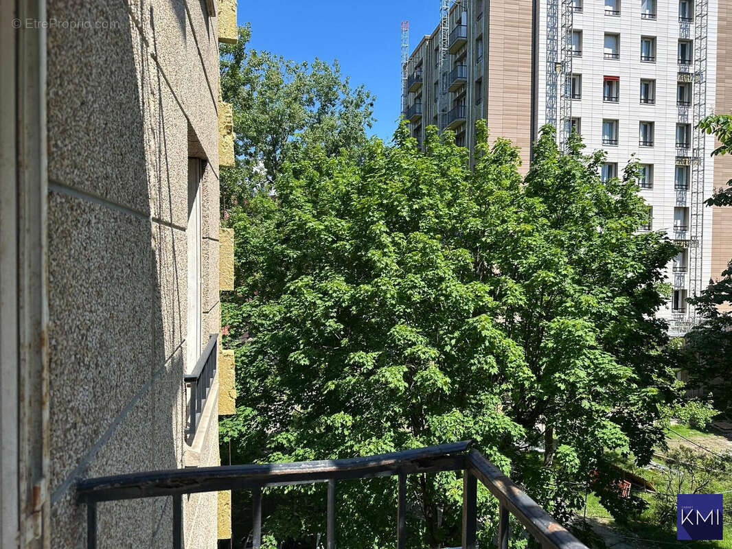 Appartement à PARIS-20E