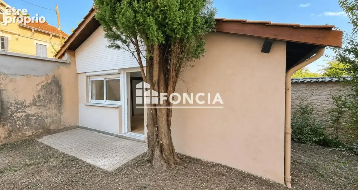 À VENDRE – Appartement T1 avec mezzanine entièrement rénové – Villefranche-sur-Saône - photo 1