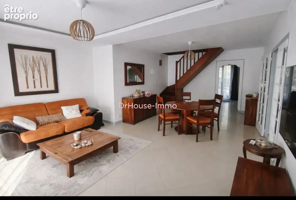 Maison 6 pièces 159 m² à vendre à Montfermeil (93370) - photo 5