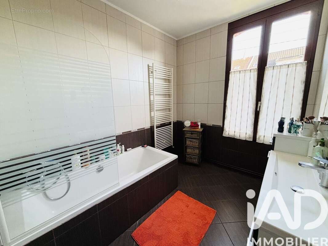 Photo 7 - Maison à MARGNY-LES-COMPIEGNE