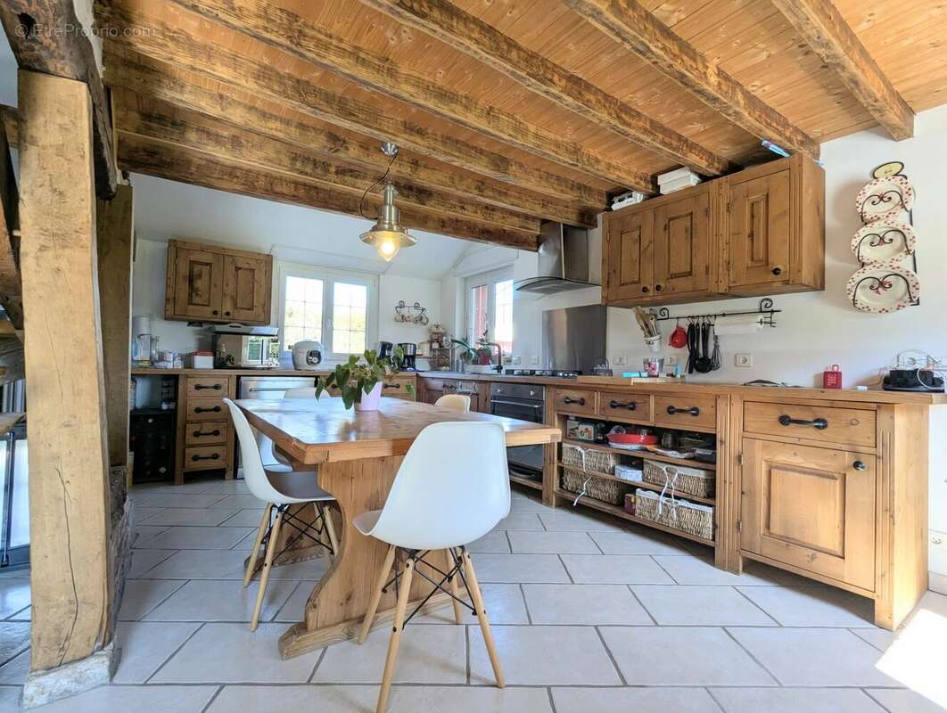 Maison à LE NEUBOURG