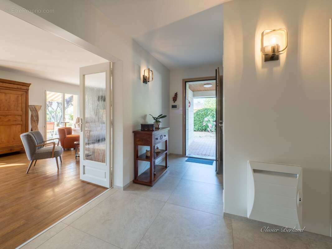 Saumur Château – Maison contemporaine 220 m² – Jardin 997 m² – Coup de cœur familial - photo 5