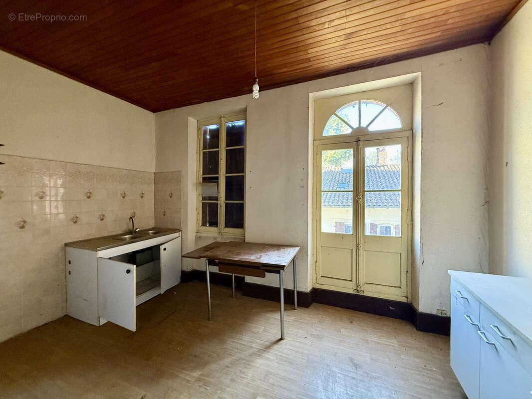 Appartement à LASSERRE