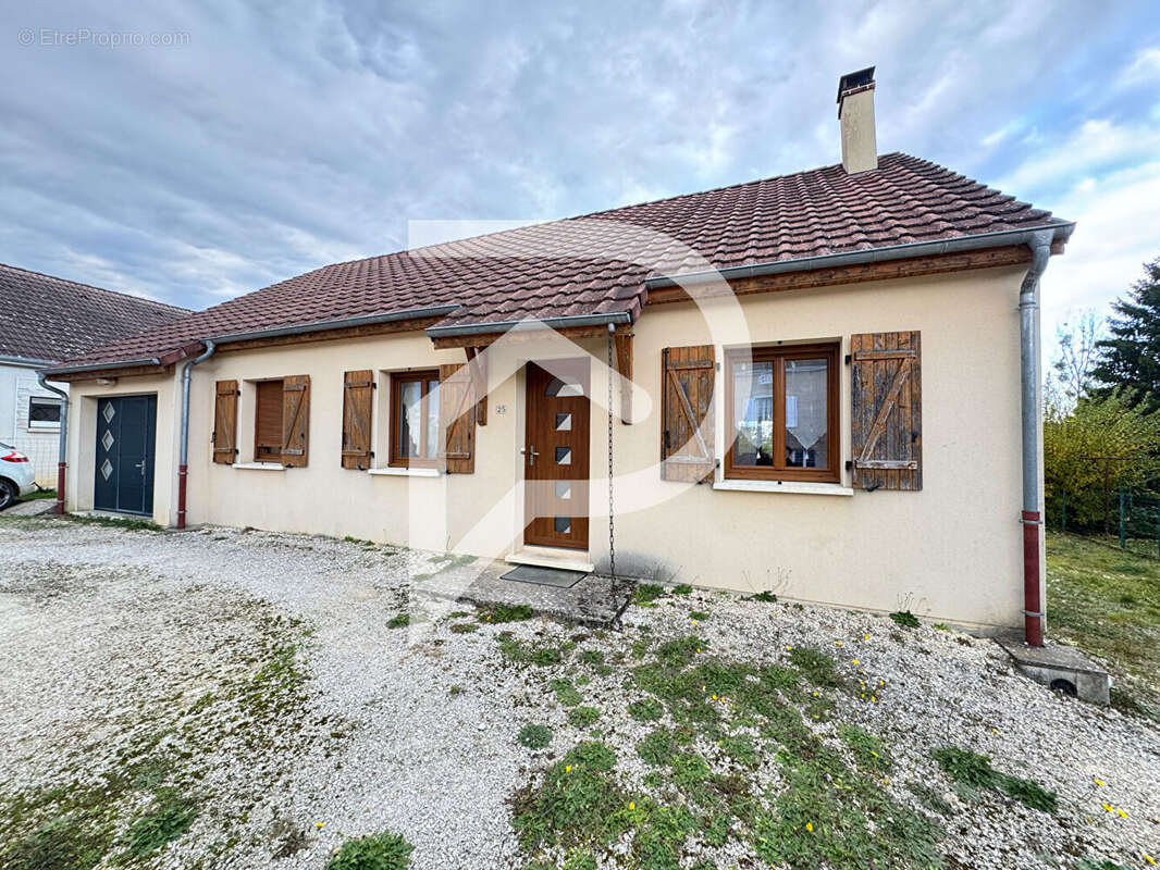 Maison à CHOILLEY-DARDENAY