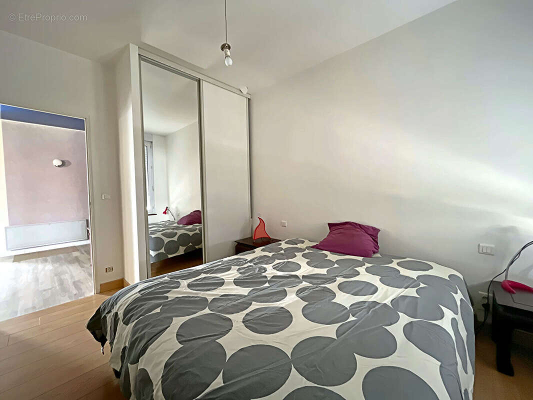 À vendre : Appartement spacieux de 4 pièces à COURCY ! - photo 5