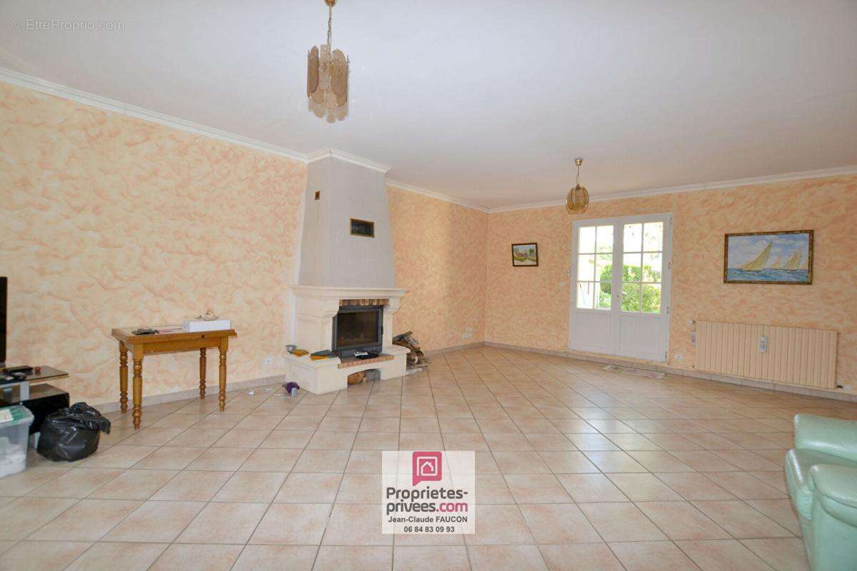 Maison à SAINT-MICHEL-EN-L&#039;HERM