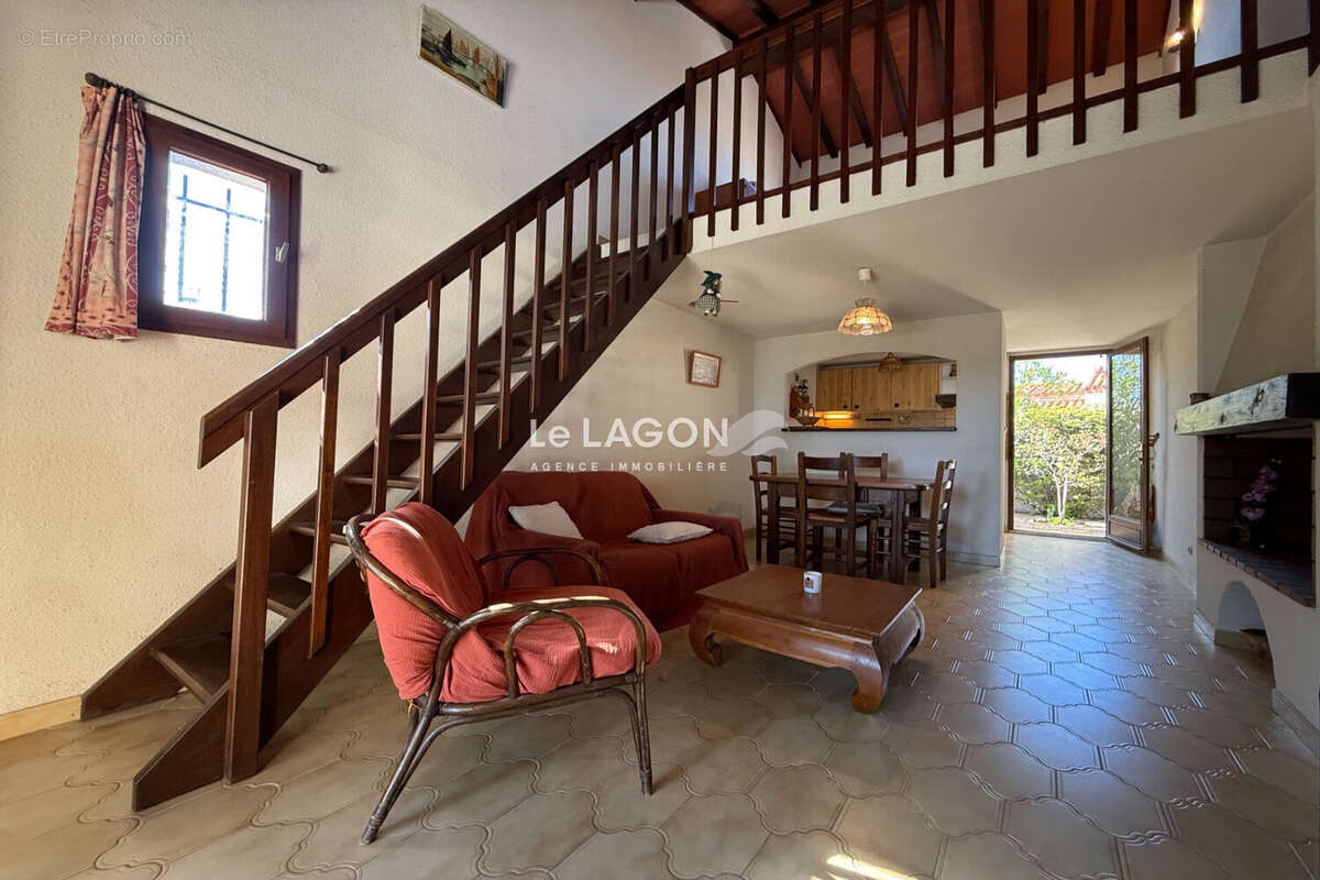 Maison à SAINT-CYPRIEN