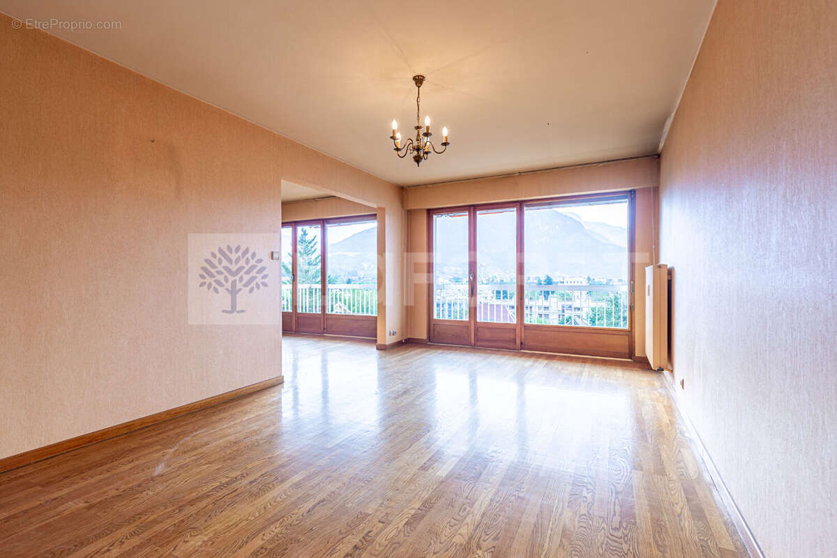 Agence immobiliere laforet - "pissenlit" - annecy le veiux - secteur clarines - appartement t4 de 99,57m² - dernier etage - terr - photo 4
