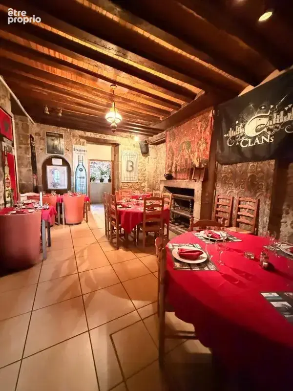 OPPORTUNITE ! Restaurant de caractère avec fonds et murs, adresse emblématique, à vendre au coeur de Guéret 415 000 € - photo 6