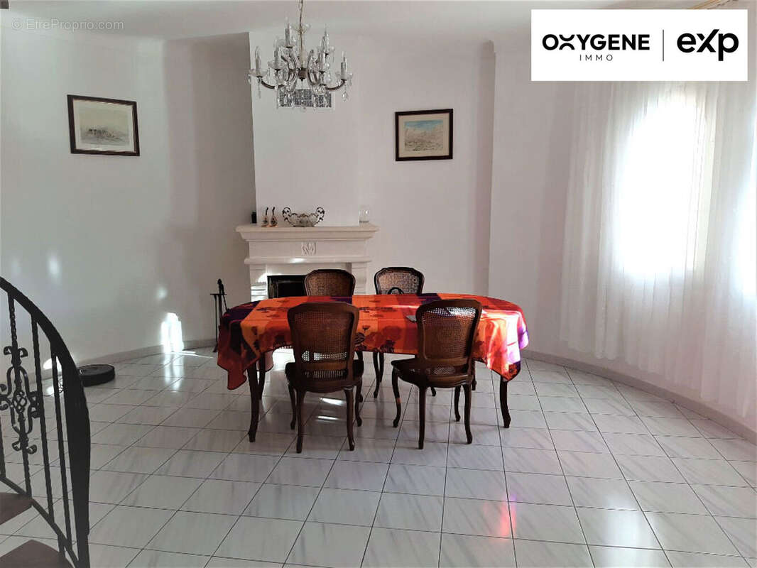Maison 300 m² à Saint-Feliu-D'avall  - photo 4