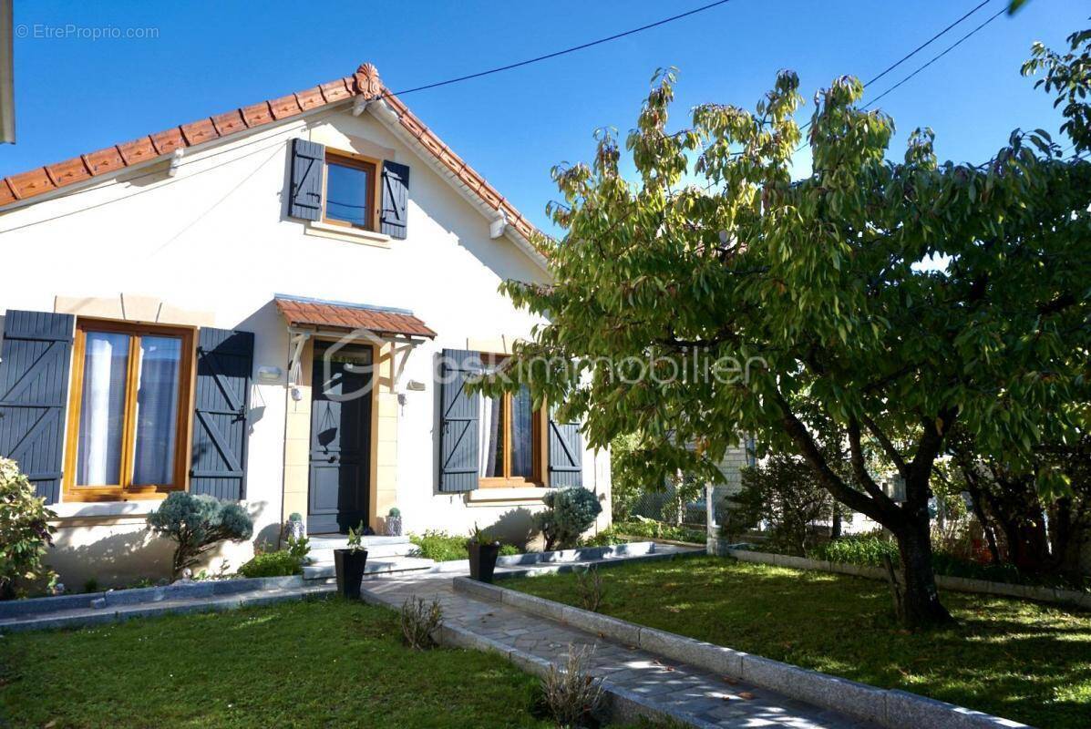 Maison à MITRY-MORY