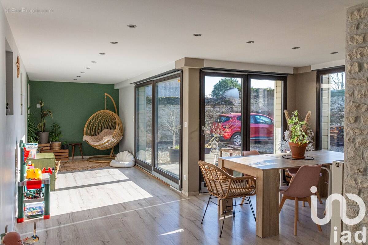 Photo 1 - Maison à CRESSONSACQ