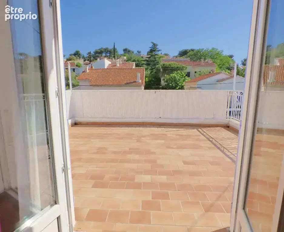 LE PRADET Maison T4 + T2 indépendante à pied du centre ville et des plages ! - photo 4