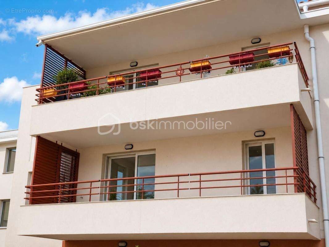  EXCLUSIVITÉ – Superbe T3 avec terrasse de 15 m² ET PLACE DE PARKING dans la résidence la plus prisée de Lamalou-les-Bains ! - photo 16