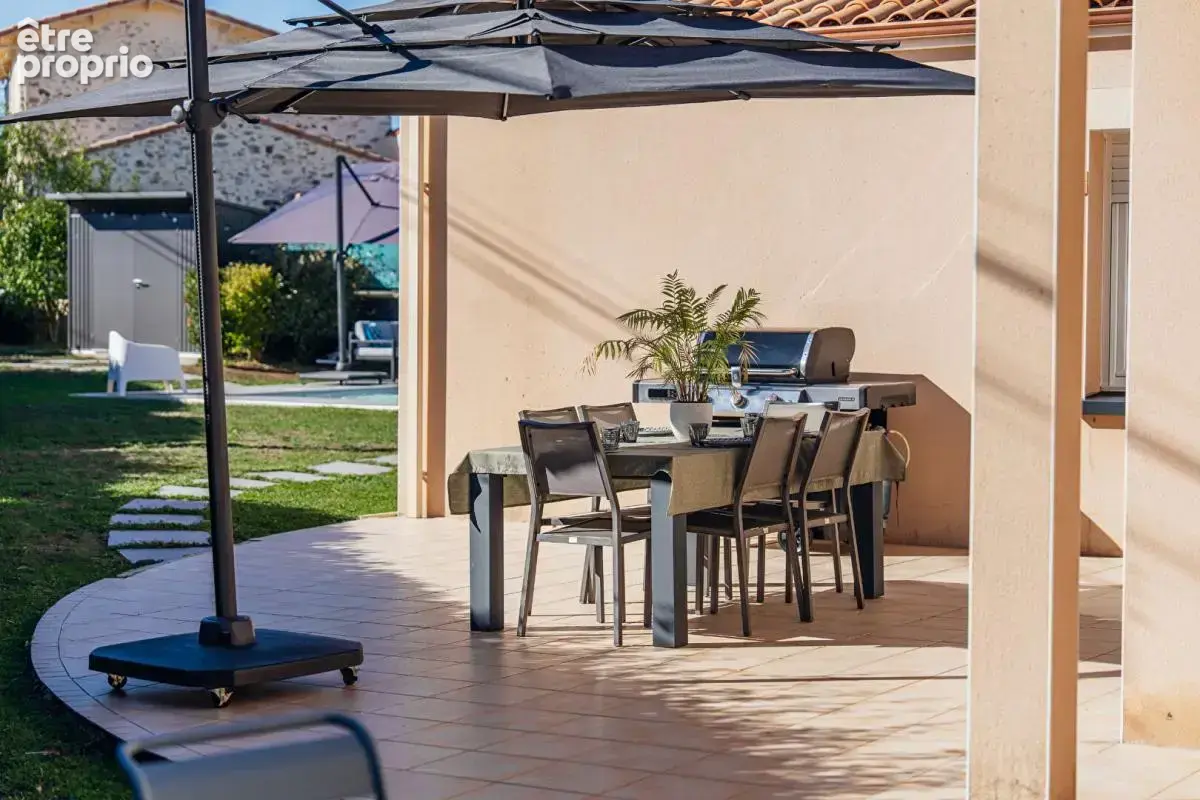 Maison Gorges 5 P . 4 Chs . 121.85 M² . T 883 M² . Garage . Piscine . Terrasses . Abri voiture - photo 4
