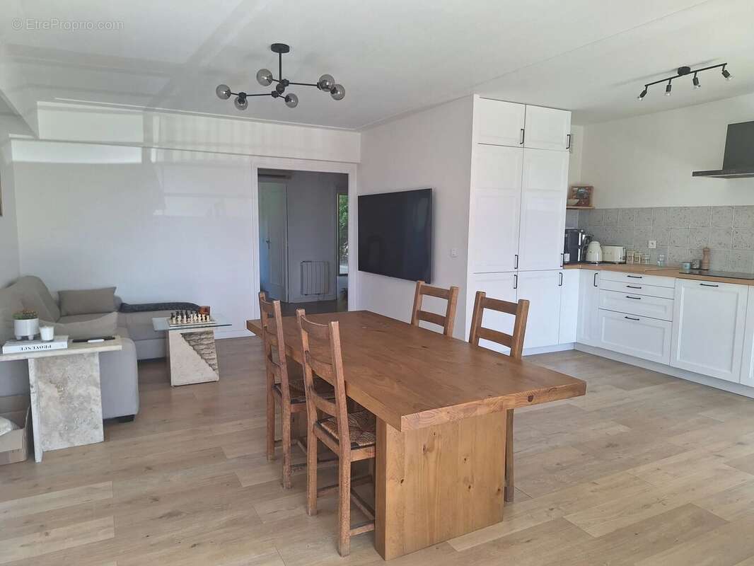 Appartement à VENCE