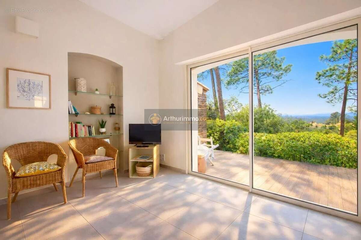 Maison à FREJUS