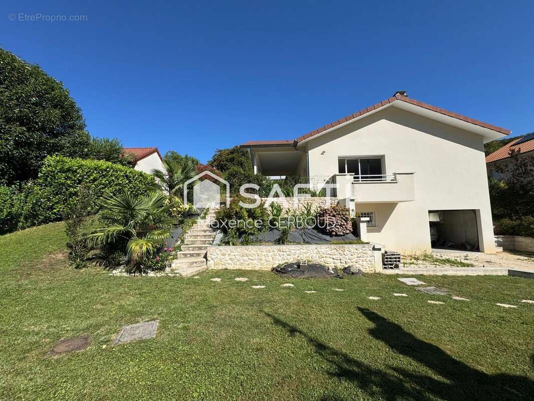 Maison 122 m² à Saint-Quentin-Sur-Isere  - photo 2