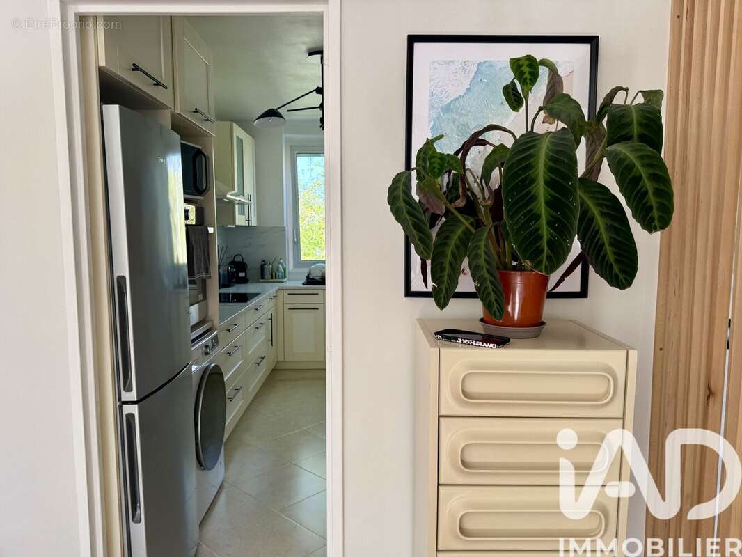 Photo 6 - Appartement à LA CELLE-SAINT-CLOUD