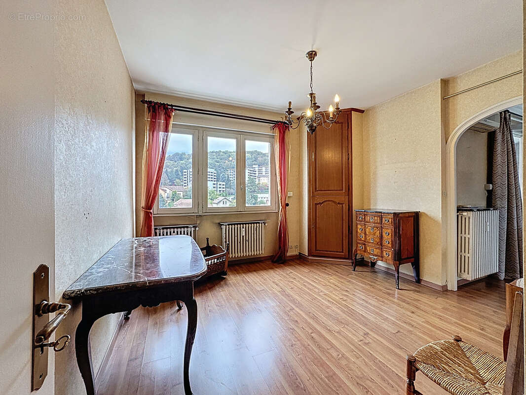 Appartement à AIX-LES-BAINS