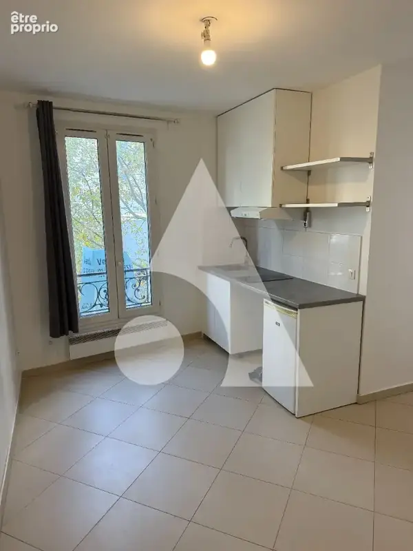 Studio rénové de 18,56 m² aux portes de Paris - photo 1