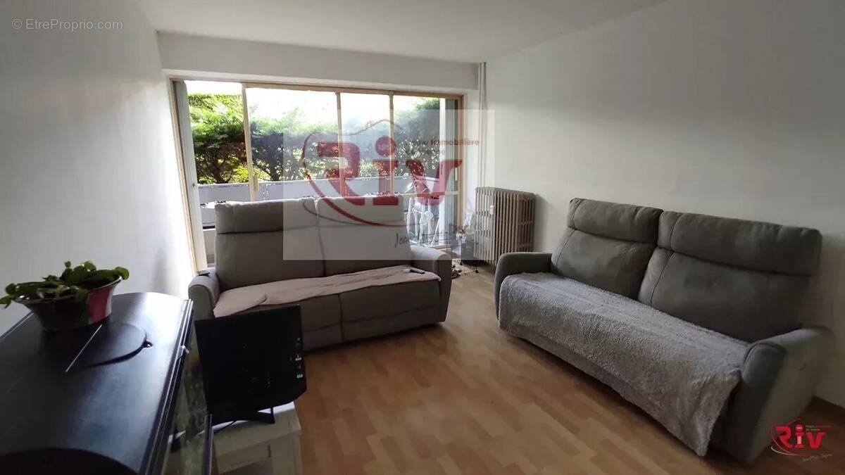 Appartement à LE PEAGE-DE-ROUSSILLON