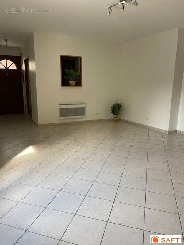 Photo 8 - Maison à LIEUSAINT