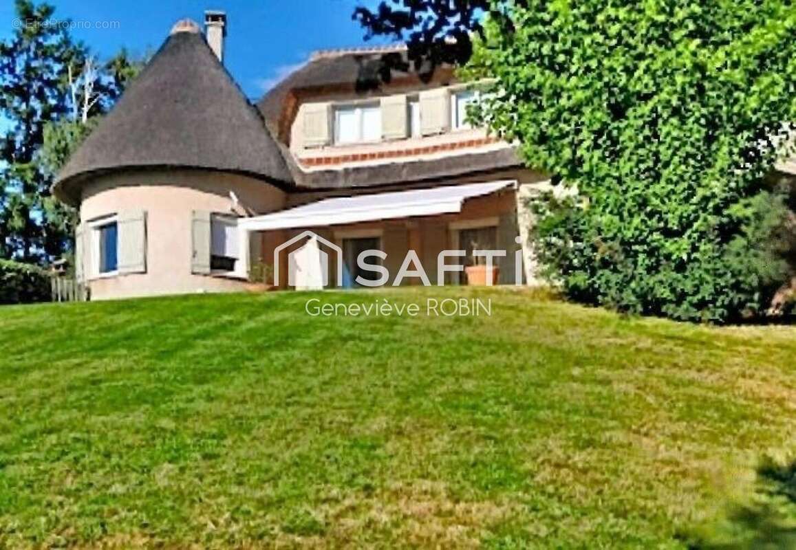 Maison 152 m² à Saint-Barthelemy-Lestra  - photo 5