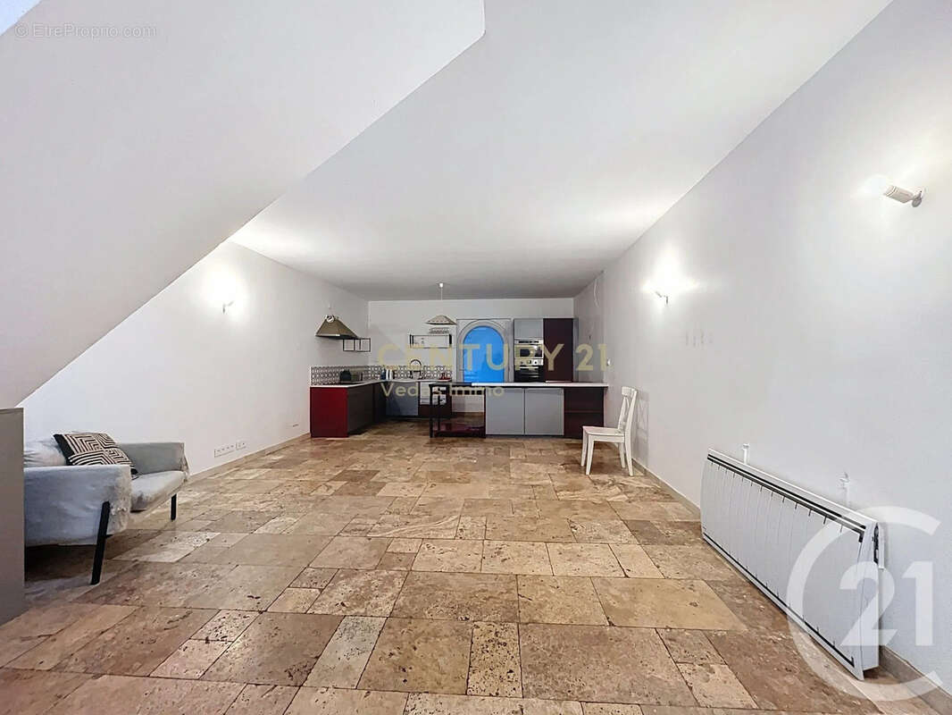 Maison à SAINT-JEAN-DE-VEDAS