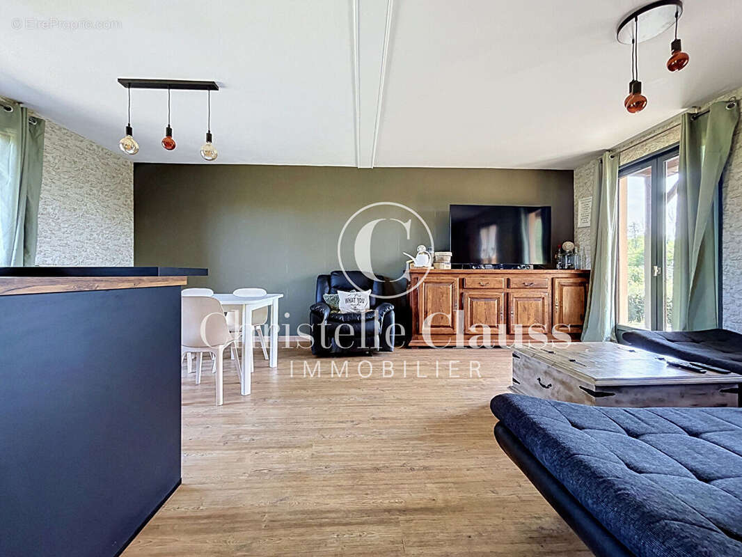 Maison Foussemagne - 6 pièces - 165m² - photo 2