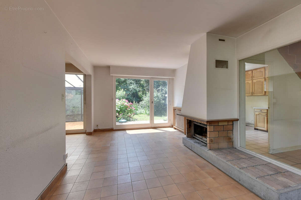 Maison à ECHIROLLES