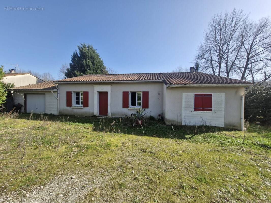 Maison à YVRAC-ET-MALLEYRAND