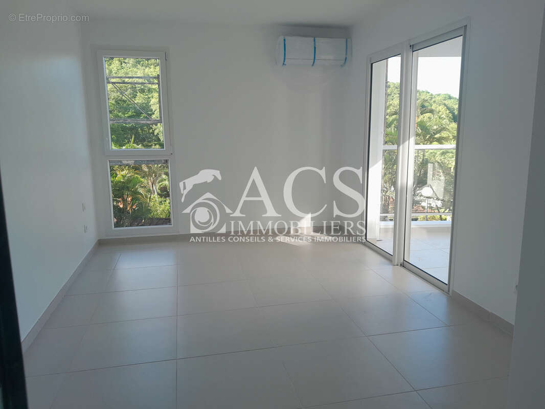 Appartement à LES TROIS-ILETS