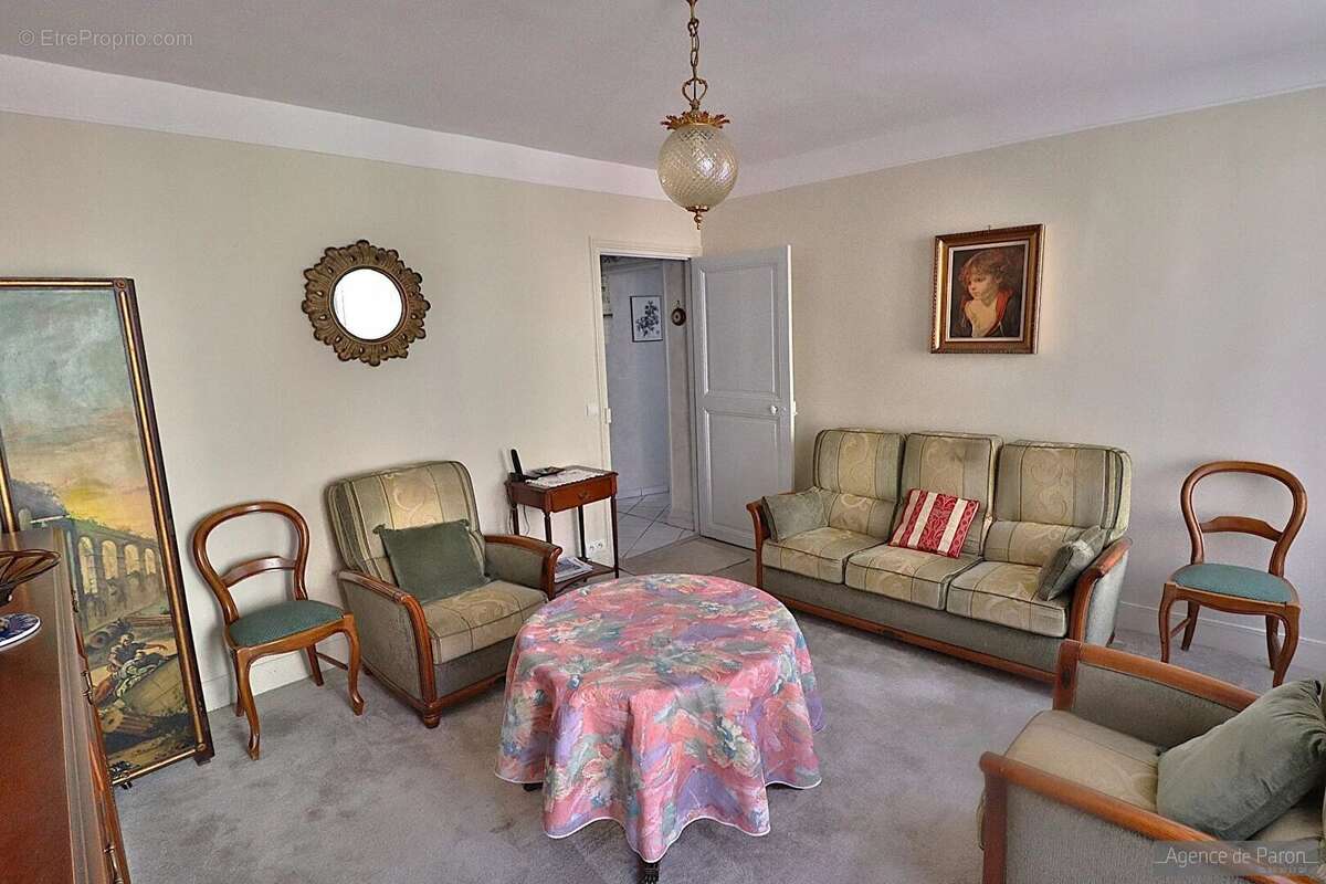 Appartement à VERRIERES-LE-BUISSON