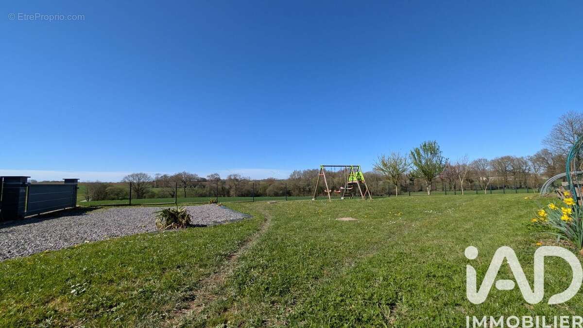 Photo 2 - Maison à MOREAC