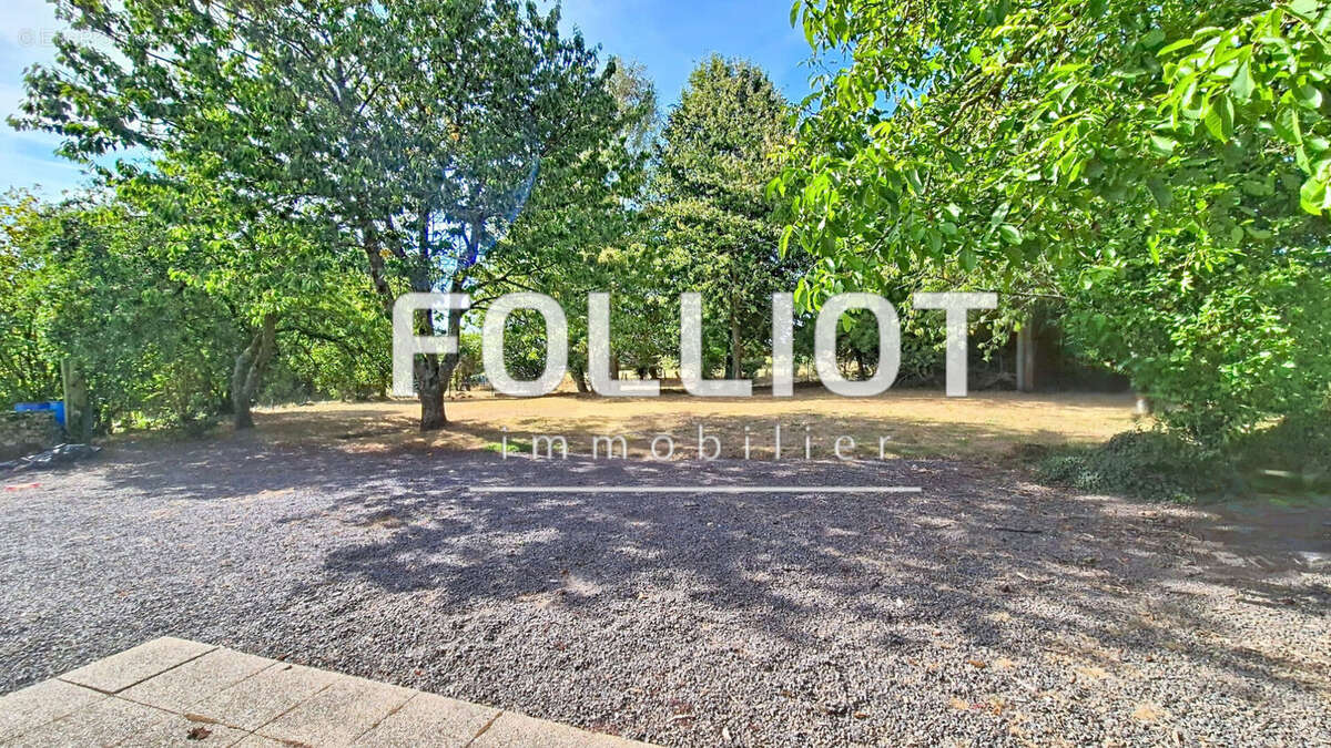 À vendre - Belle maison en pierre à Hudimesnil, à proximité de Bréhal - photo 3