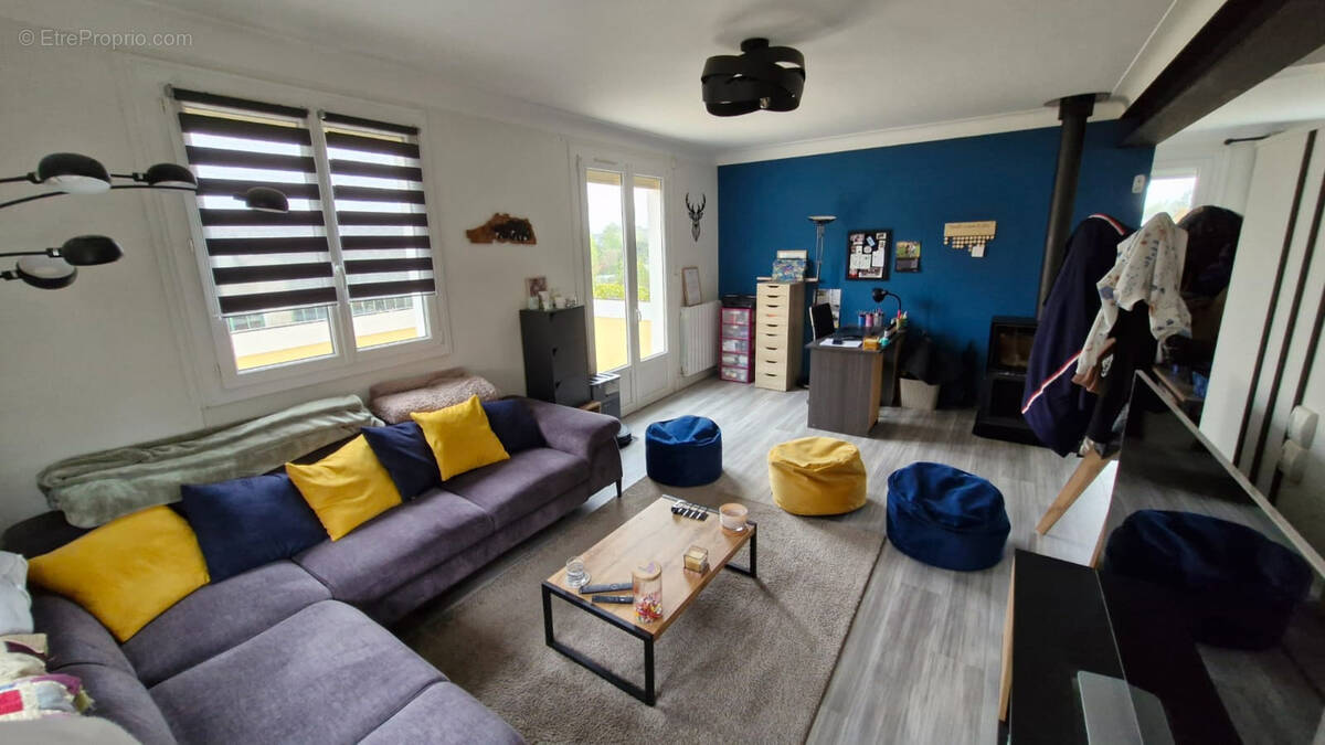 Maison à BONNETABLE