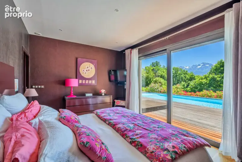 Meylan maison d'architecte contemporaine de plus de 300 m²  - Vue Belledonne & Piscine - photo 9
