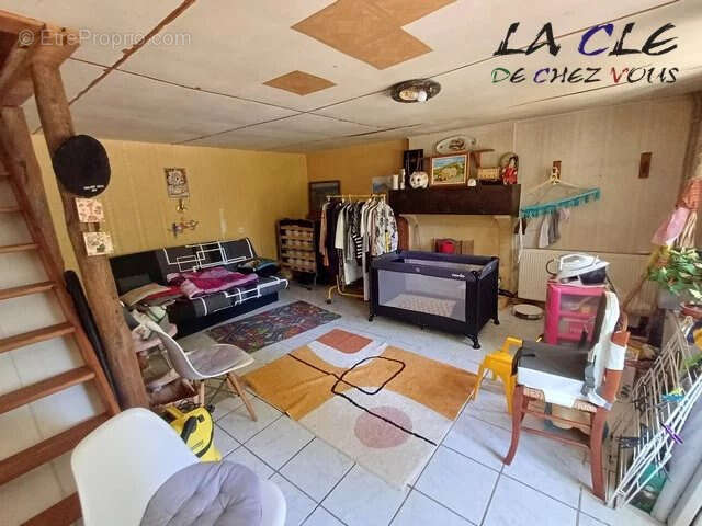 Maison à SAINT-LAURS