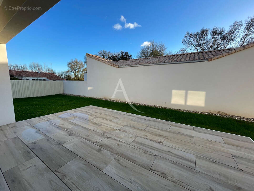Maison Saint Hilaire La Foret 4 pièce(s) 111 m2 - photo 9