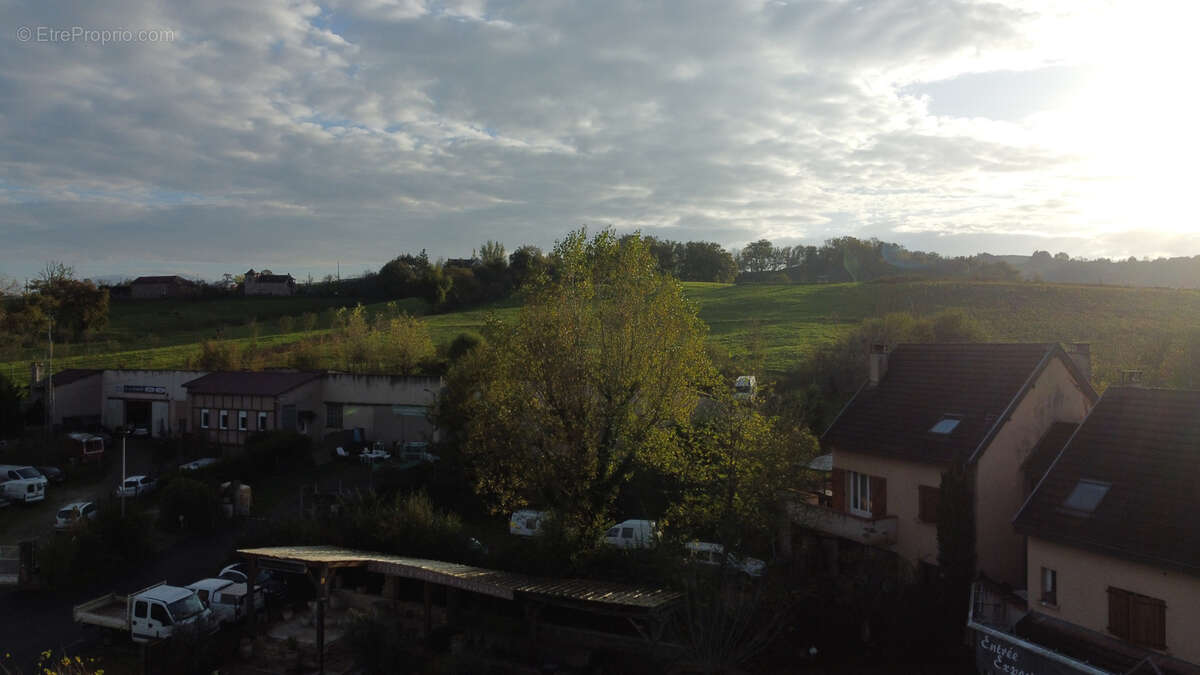 Appartement à AUZITS