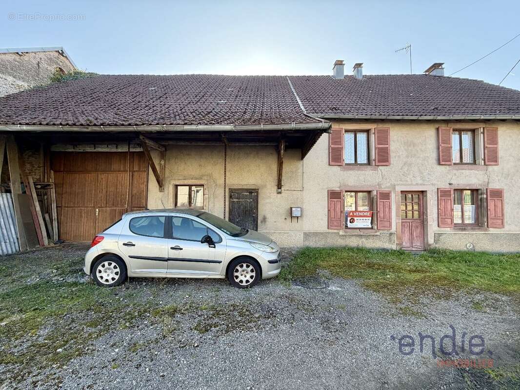 Maison à BUC