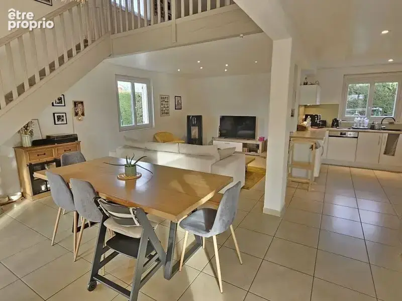 Maison 120 m² à Montrond-Les-Bains  - photo 5