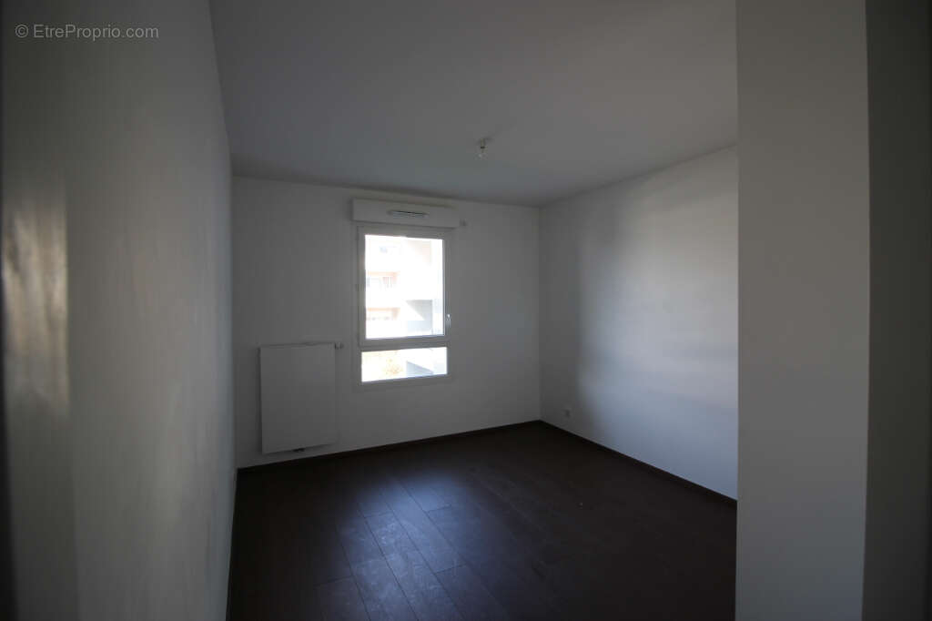 Appartement 3 pièces garage cave balcon à vendre - Saint Julien en Genevois Centre Ville - photo 9
