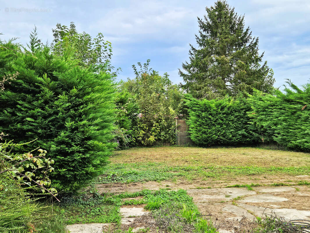 Maison à BELLERIVE-SUR-ALLIER