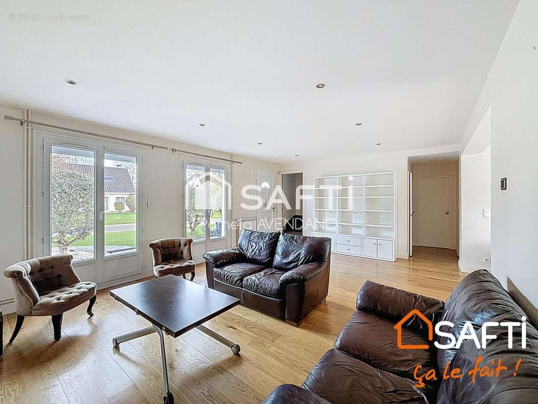 Photo 4 - Maison à LESIGNY