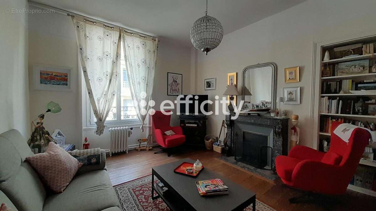 Appartement 381 m² à Alencon  - photo 7